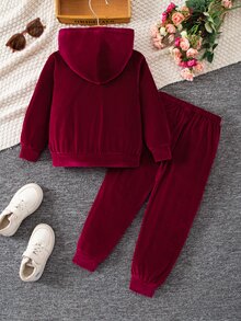 SHEIN Elladie kids 女童 2 件組 白色棕色天鵝絨公主套裝 亮片皇冠造型 鑲鑽連帽口袋衛衣與運動長褲套裝 秋冬生日服飾 - 酒紅色 - 查看 2