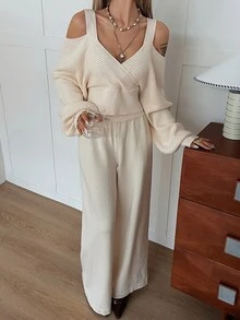 DAZY Autumn/Winter Deep V-Neck Cream White Loose Knit Top With Paisley Print Scarf And Wide Leg Pants, Lazy Street Style Women's Sweater Two Pieces Set - Apricot - View 3