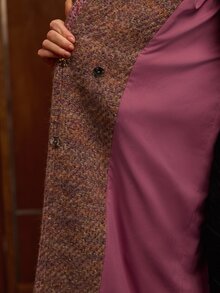 MOTF PREMIUM MANTEL WANITA MODEL MUSIM GUGUR/DINGIN DENGAN KERAH PINGGANG PAS BAHAN TWEED, PANJANG SEDANG - Purple - View 8