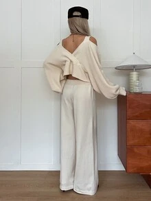 DAZY Autumn/Winter Deep V-Neck Cream White Loose Knit Top With Paisley Print Scarf And Wide Leg Pants, Lazy Street Style Women's Sweater Two Pieces Set - Apricot - View 2