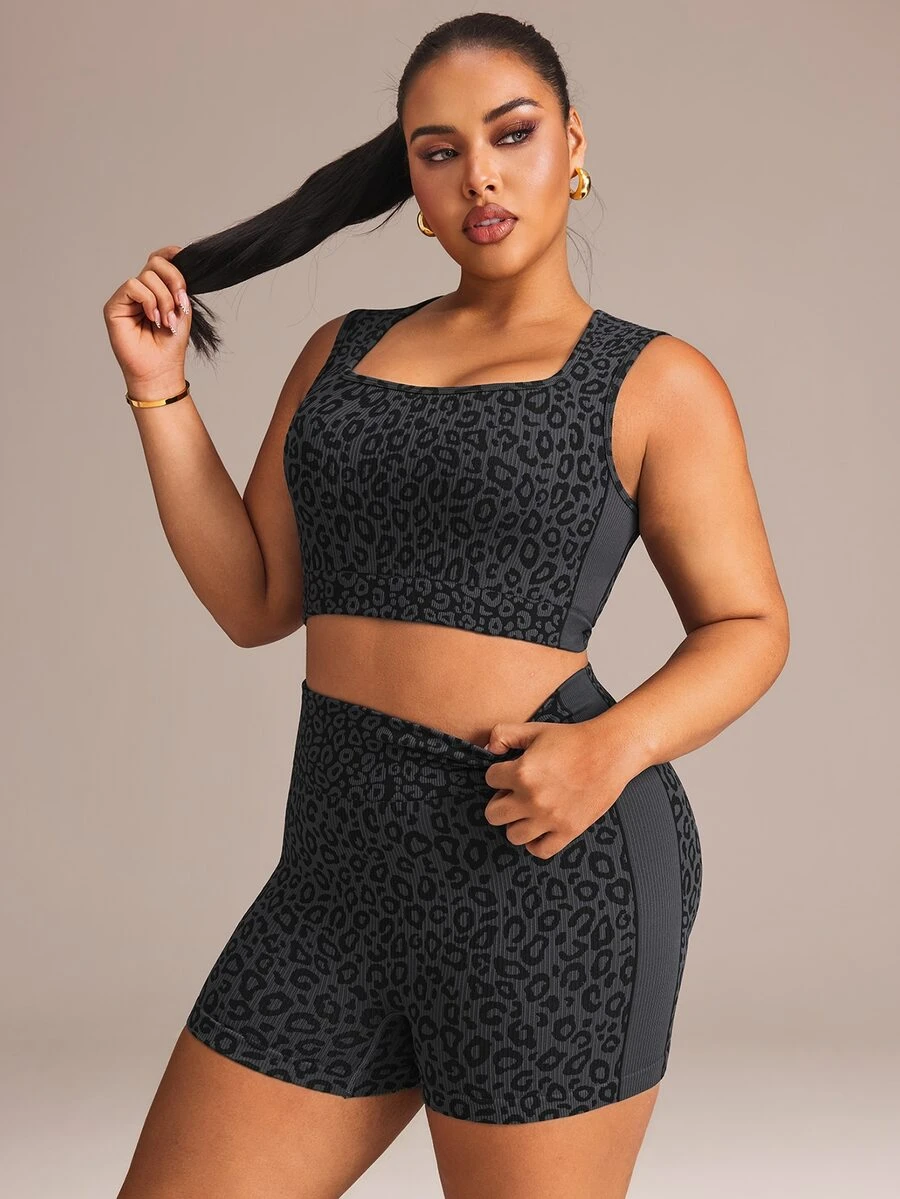 Easithlete Plus Size Leopard Print Crop Tank Top & High Waist Biker Shorts Sports Set - Black - View 1