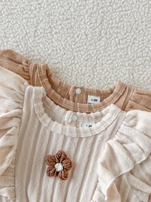 SHEIN 2件組女嬰杏色+卡其色圓領長袖毛絨針織羅紋荷葉袖荷葉邊3D花朵收腰A字短洋裝，休閒可愛時尚優雅韓系復古風，適合秋冬日常穿著、旅行、度假、派對及各種場合 - 彩色 - 查看 7