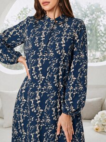 Al Najma 女款花卉圖案燈籠袖荷葉邊優雅阿拉伯風洋裝 - 藏蓝色 - 查看 3