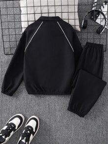 SHEIN 2件組兒童青少年男孩秋冬對比色織帶卡通馬圖案圓領長袖外套與長褲套裝，黑色套裝，男孩套裝 - 彩色 - 查看 2
