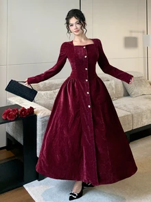 DAZY Đầm nữ phong cách Pháp tay dài xếp ly eo cài cúc - Màu Đỏ Sâu - Xem 6