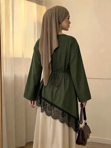 Celisse Blus Wanita Model Longgar Awal Musim Gugur Terbaru dengan Hem Asimetris dan Hiasan Renda Lengan Panjang - Hijau - View 2