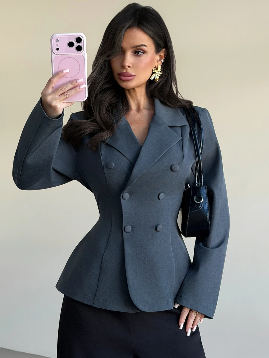Firerie Blazer Wanita Abu-abu Gelap Kancing Ganda dengan Ikat Pinggang dan Kerah Ramping - Grey - View 1