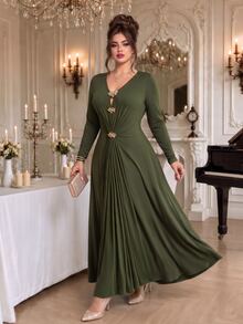 Roveilla Women Plus Size Elegant Knit Dress V-Neck Elastic Long Sleeve Solid Color Metal Button Cinched Waist Ruched Split Hem Dress - Army Green - View 4