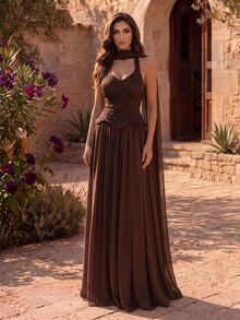 Coutiva Gaun Malam Wanita Warna Polos Berlipit Elegan yang Mempertegas Pinggang - Coffee Brown - View 3