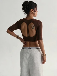 Slayform Women's Minimalist Cropped Sports T-Shirt For Yoga And Fitness - Brown - View 3