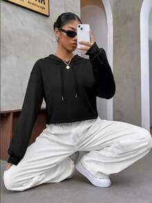 Muchica Cropped Casual Minimalist Hooded Short Loose Fit Women's Sweatshirt Suitable For Layering - Black - View 3