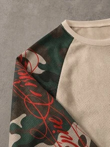 Manfinity Roghcode Men's Camo Contrast Raglan Sleeve American Street Style T-Shirt, Vacation Holiday Goth Autumn - Khaki - View 4