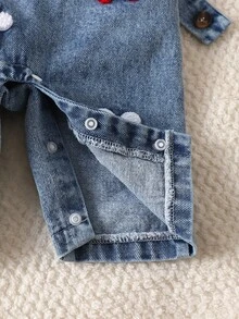 SHEIN 2件組女嬰上衣與丹寧吊帶褲套裝，可愛甜美紅色花朵貼布、荷葉邊蝴蝶結、長袖圓領，適合生日派對、秋季、聖誕節假期，羅紋面料 - 紅色 - 查看 13