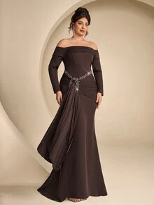 Coutiva Plus Size Elegant Luxury Rhinestone Pleated Off-Shoulder Evening Gown Dress - Coffee Brown - View 10