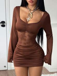 SHEIN HypeZone فستان نسائي أوروبي وأمريكي بلون موحد مع تطريز دانتيل وأكمام واسعة بقصة ضيقة - بني - مشاهدة 5