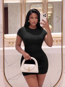 Slaydiva فستان ضيق مثير وعصري برقبة دائرية وأكمام قصيرة بمقاسات كبيرة - الأسود - مشاهدة 3