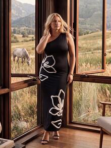 CAJUNI Plus Size Women's One Shoulder Floral Print Sleeveless Fitted Elegant Dress - Black and White - View 3