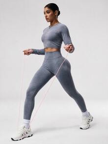 Easithlete Easithlete Women's Minimalist Zipper Cropped Long Sleeve Sports Jacket - Dusty Blue - View 6
