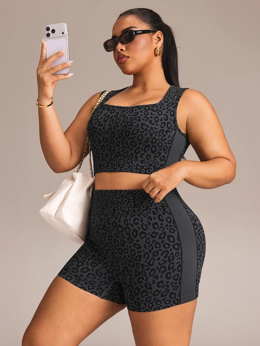 Easithlete Plus Size Leopard Print Crop Tank Top & High Waist Biker Shorts Sports Set - Black - View 1