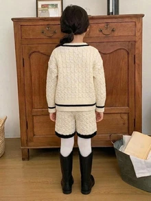 Dazy Kids 女童條紋V領麻花編織長袖毛衣與針織短褲休閒套裝 - 米色 - 查看 2