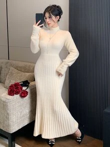 DAZY 秋冬高領奶油白毛絨羅紋針織鈕扣袖口裝飾修身魚尾下擺優雅溫柔約會女款毛衣洋裝 - 杏色 - 查看 7