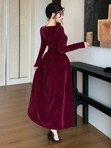 DAZY Đầm nữ phong cách Pháp tay dài xếp ly eo cài cúc - Màu Đỏ Sâu - Xem 2