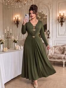 Roveilla Women Plus Size Elegant Knit Dress V-Neck Elastic Long Sleeve Solid Color Metal Button Cinched Waist Ruched Split Hem Dress - Army Green - View 5
