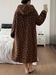 SHEIN Jubah Panjang Wanita Berkerudung Motif Polkadot Dua Sisi Bahan Fleece Musim Gugur/Dingin - Coklat - View 2