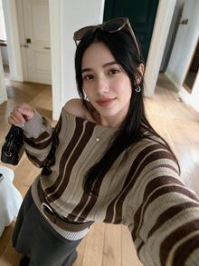 Sweetra Vintage Maillard Striped Off-Shoulder Lazy Women's Sweater - Multicolor - View 3