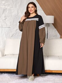 SHEIN Najma Plus Size Women's Loose Casual A-Line Round Neck Contrast Color Lace Puff Long Sleeve Patchwork Long Dress, Autumn - Black - View 3