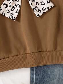SHEIN Genkimix Kids 女童秋冬保暖抓絨衛衣 豹紋大蝴蝶結裝飾 休閒套頭衫 - 棕色 - 查看 8
