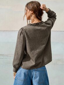 Trelyra 女款圓領荷葉花瓣袖復古格紋休閒長袖襯衫 - 棕色 - 查看 3