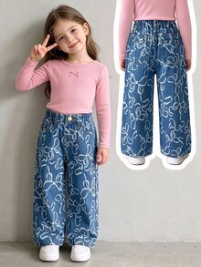 SHEIN Genkimix Kids 少女休閒寬鬆印花蝴蝶結寬腿牛仔褲，復古風滿版蝴蝶結寬褲，適合日常校服、學校、外出、度假穿搭必備 - 中等水洗藍 - 查看 3