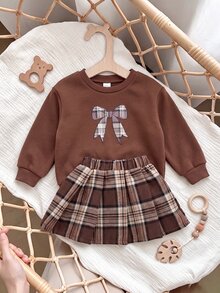 SHEIN Baby Girl Fleece Thick Decorative Bow Plaid Print Pattern Crew Neck Pullover Sweatshirt & Vintage Plaid Pleated Skirt Set, Suitable For Winter - Brown - View 5