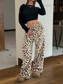 SHEIN EZwear 女款新款彈性腰豹紋時尚毛絨長褲 - 杏色 - 查看 4