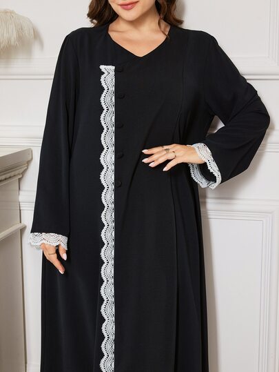 Al Najma Plus Size Black Elegant Long Arabian Dress, Minimalist V-Neck With Diagonal Placket, Same-Color Fabric-Covered Buttons Arranged Neatly And Exquisitely, White Wavy Lace Trim On Placket And Cuffs To Soften Lines And Add Vintage Texture, Draping Fabric Loose And Comfortable, Long Sleeve Long Length Silhouette Flattering And Inclusive, Suitable For Daily Wear And Commuting