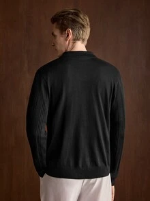 Manfinity CityGents 歐美新博主風時尚設計成熟休閒男士 Polo 領套頭針織毛衣，深黑色針織上衣，適合辦公工作，秋季穿著 - 黑色 - 查看 2