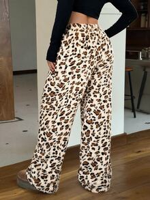 SHEIN EZwear 女款新款彈性腰豹紋時尚毛絨長褲 - 杏色 - 查看 2