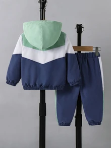 SHEIN Playful Pals 2件組幼童男孩連帽夾克＋長褲，學院風薄荷白海軍拼接拉鍊長袖連帽休閒運動套裝，適合戶外秋季聖誕穿搭 - 藍色 - 查看 2