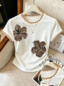 Resyla 女款夏季出遊上衣 T-shirt，藝術大花朵印花圖案，貝殼刺繡領邊工藝，收腰設計，日常穿著，舒適風格 - 彩色 - 查看 1