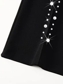 SHEIN LUNE CURVE 大尺碼女款休閒極簡通勤百搭辦公商務風，不對稱珍珠裝飾拼接設計百褶針織面料長褲 春/秋 - 黑色 - 查看 4