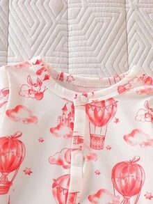 SHEIN 白色秋季可愛節日 5 件套新生兒嬰兒衣物套裝 中性卡通花卉印花長袖連身衣、帽子、手套、被單、圍兜 春季禮品套裝 - 淺粉色 - 查看 3