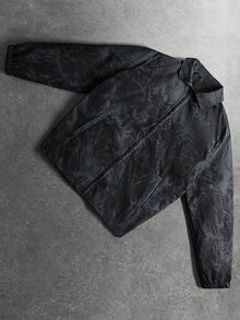 STYNVO 男士壓紋圖案夾克，都市文藝復興街頭風，休閒時尚創意個性街頭穿搭 - 黑色 - 查看 1