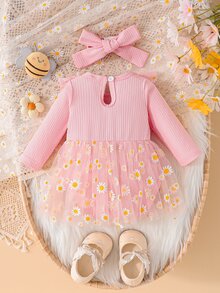 SHEIN Playful Pals 新生女嬰黃色直條紋蝴蝶結拼接雛菊網紗洋裝＆髮帶兩件套 - 粉色 - 查看 2