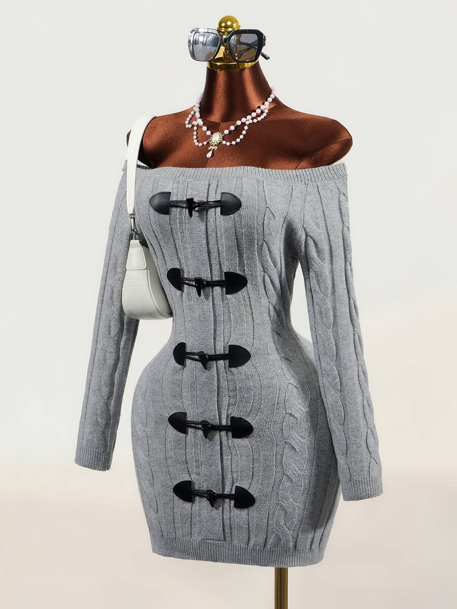 Mistrie Gaun Sweater Lengan Panjang dengan Desain Kancing dan Bahu Terbuka untuk Wanita - Grey - View 1