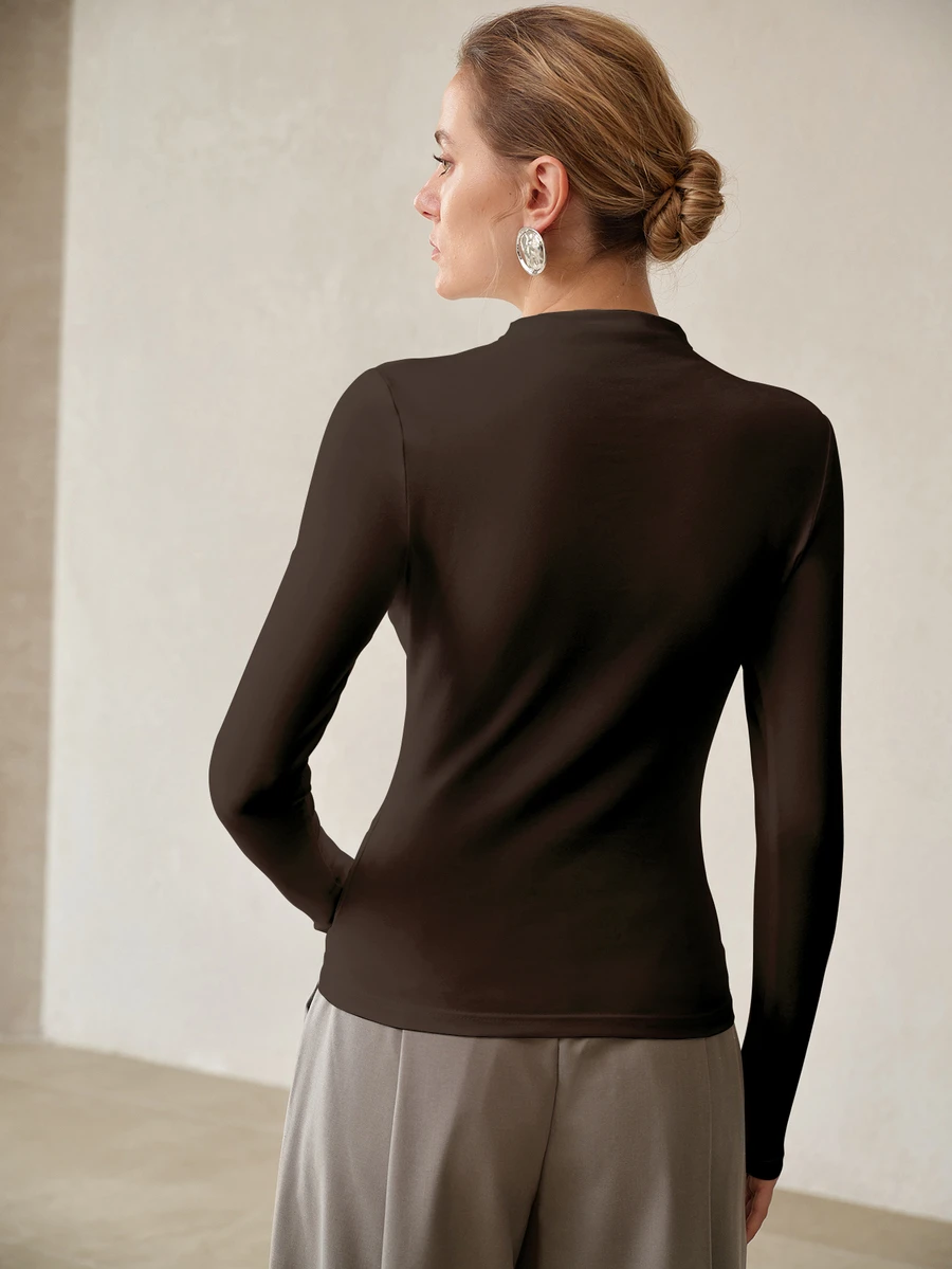 MOTF PREMIUM MINIMALIST VERSATILE SKIN-FRIENDLY T-SHIRT / SLIM FIT RUCHED NECK BASE LAYER VERSATILE SLIM KNIT TOP - Coffee Brown - View 2