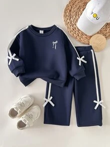 SHEIN 女嬰針織織帶對比色蝴蝶結抓絨衛衣與長褲2件套，適合秋冬，室內/戶外穿著，可愛休閒百搭 - 彩色 - 查看 1