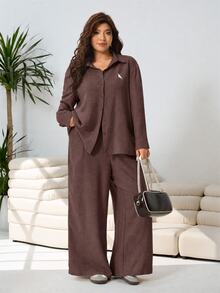 Solflare 女款大尺碼前開扣長袖休閒上衣與寬鬆長褲兩件套 - 咖啡棕 - 查看 7