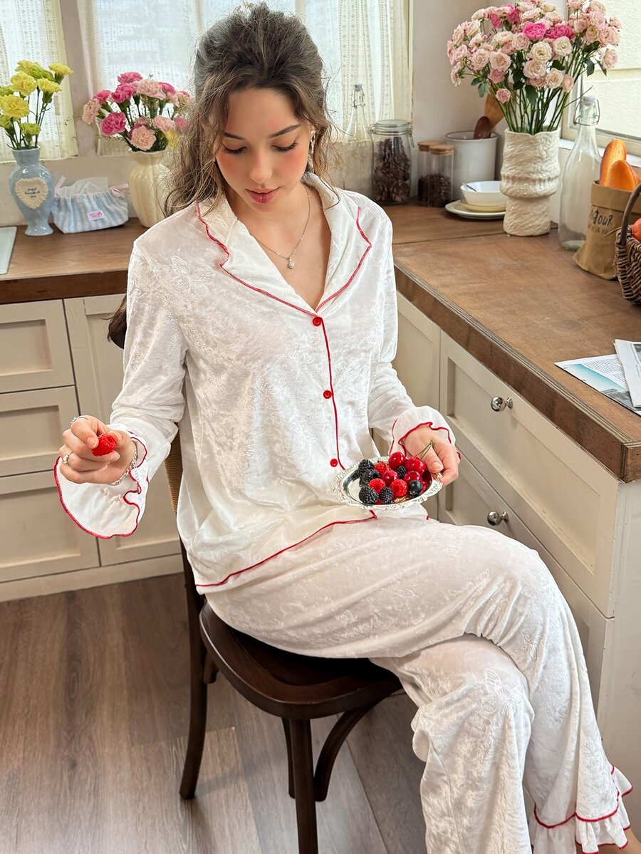 Snug Reverie Women's Autumn/Winter Gold Diamond Velvet Butterfly Embossed Lapel Open Front Long Sleeve Pants Pajama Set - White - View 1