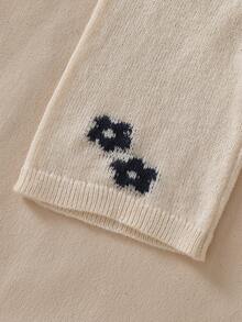 Young Girl Crew Neck Long Sleeve Floral Pattern Sweater And Solid Color Pants Set - Khaki - View 5